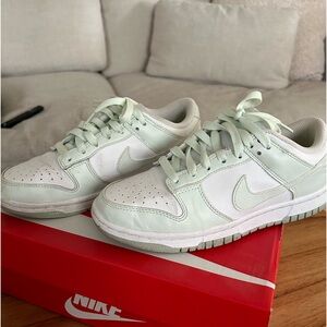 Nike Dunk Low Next Nature White Mint (women’s) 6.5